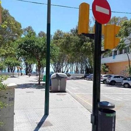 1 Room Atico Pedregalejo Málaga Dış mekan fotoğraf