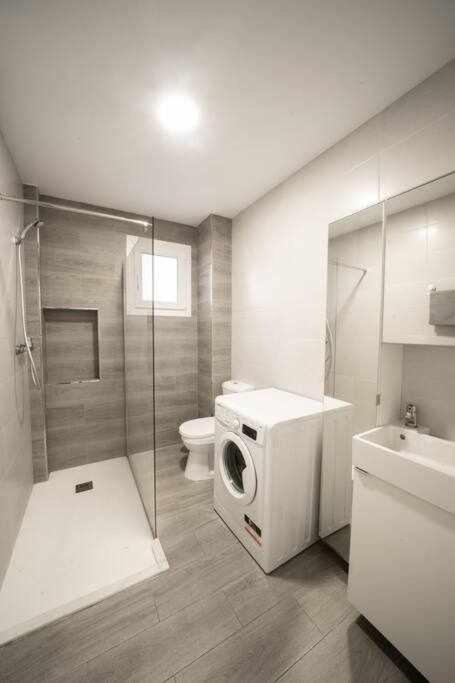 1 Room Atico Pedregalejo Málaga Dış mekan fotoğraf